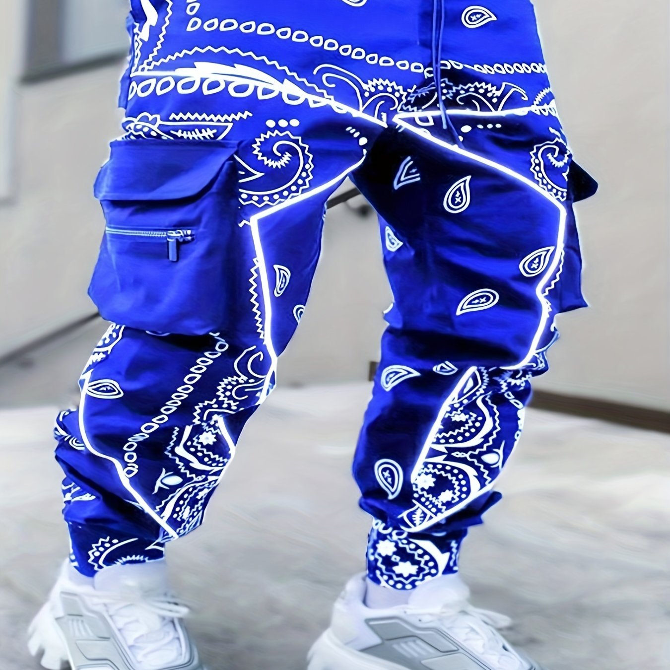 Men’s Geometric Cargo Joggers – Loose-Fit Athletic Pants with Zipper Pockets