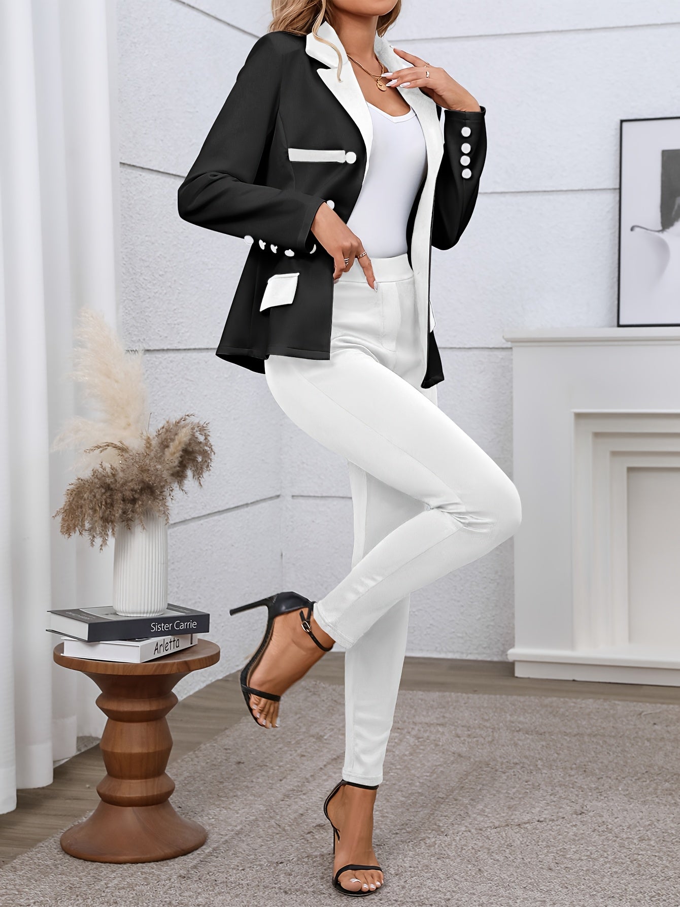 Elegante Traje de Moda con Parches para Mujer – Conjunto de Dos Piezas Primavera/Otoño