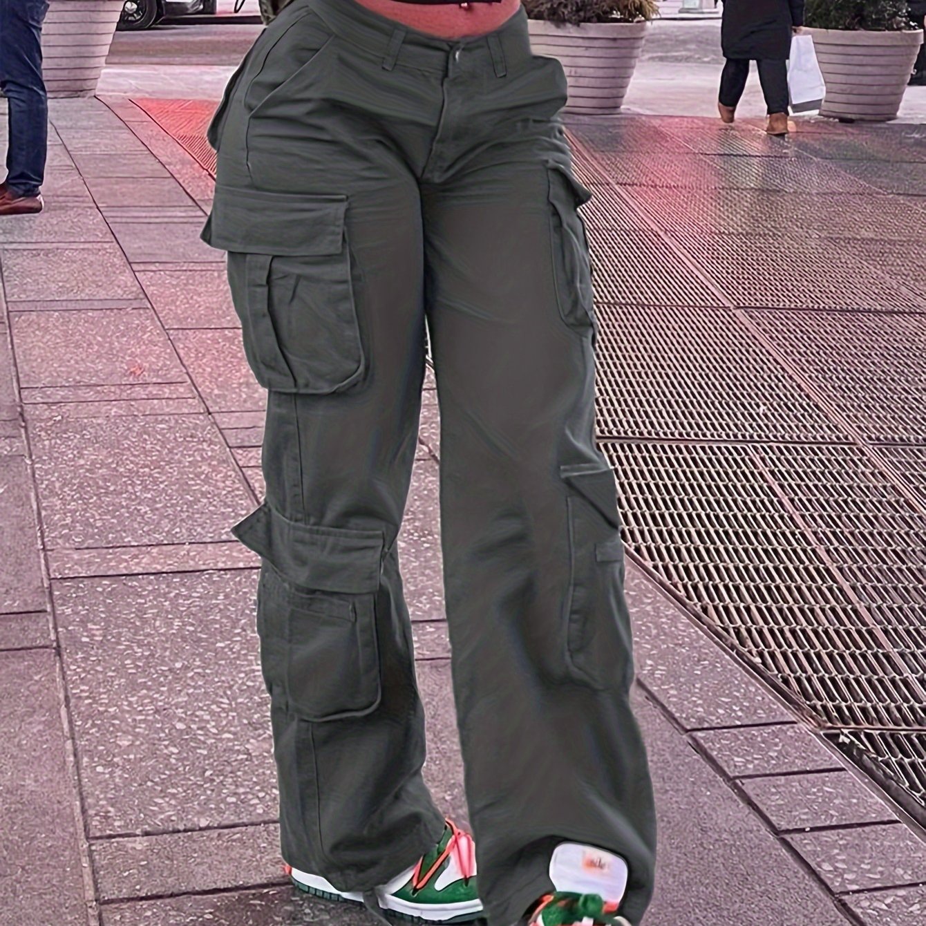 Women’s Retro Y2K Cargo Pants – High-Waisted Wide-Leg Streetwear