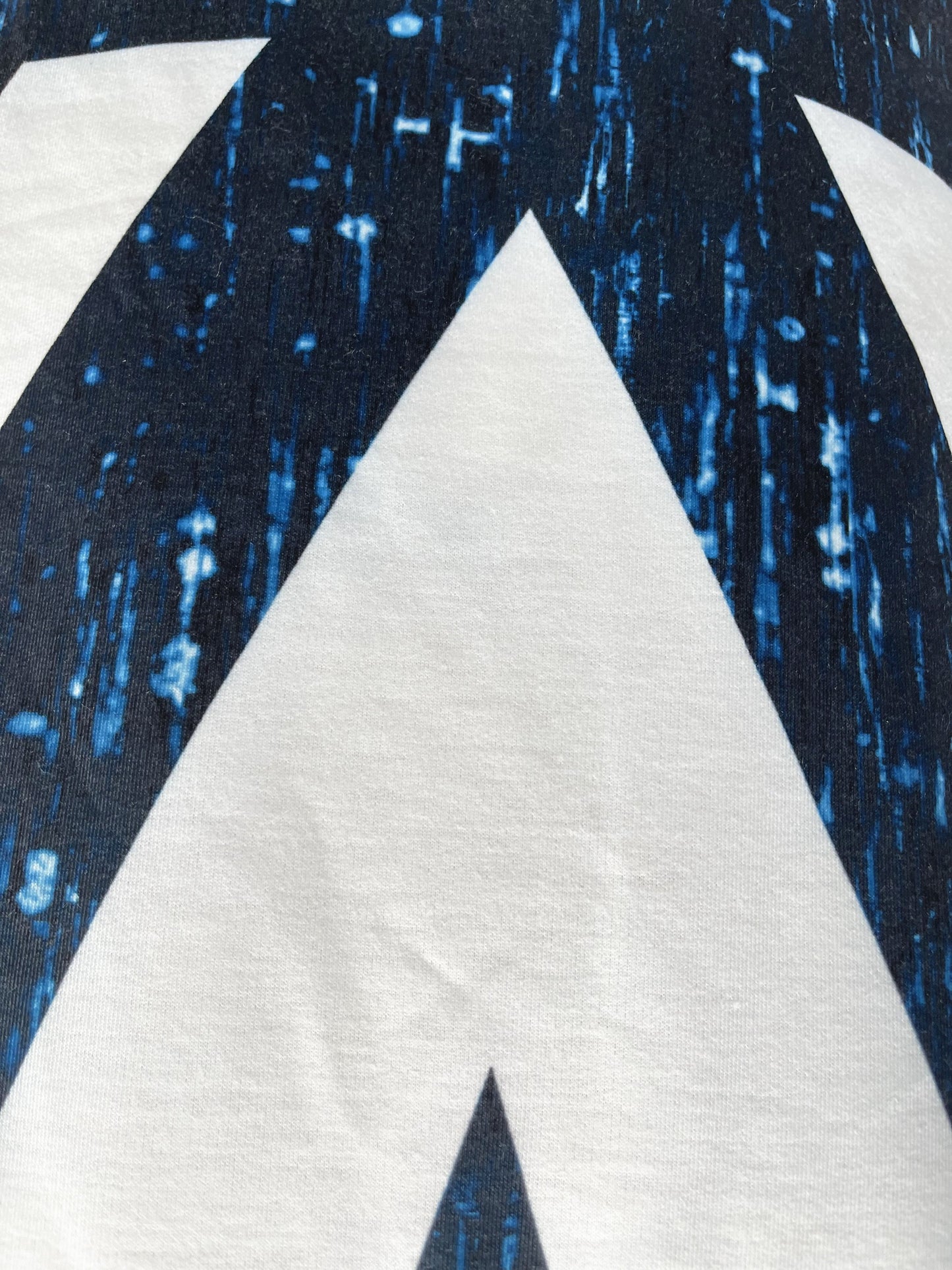 Colorblock Stripe Zip-Front Top – Elegant Long Sleeve Knit Tee