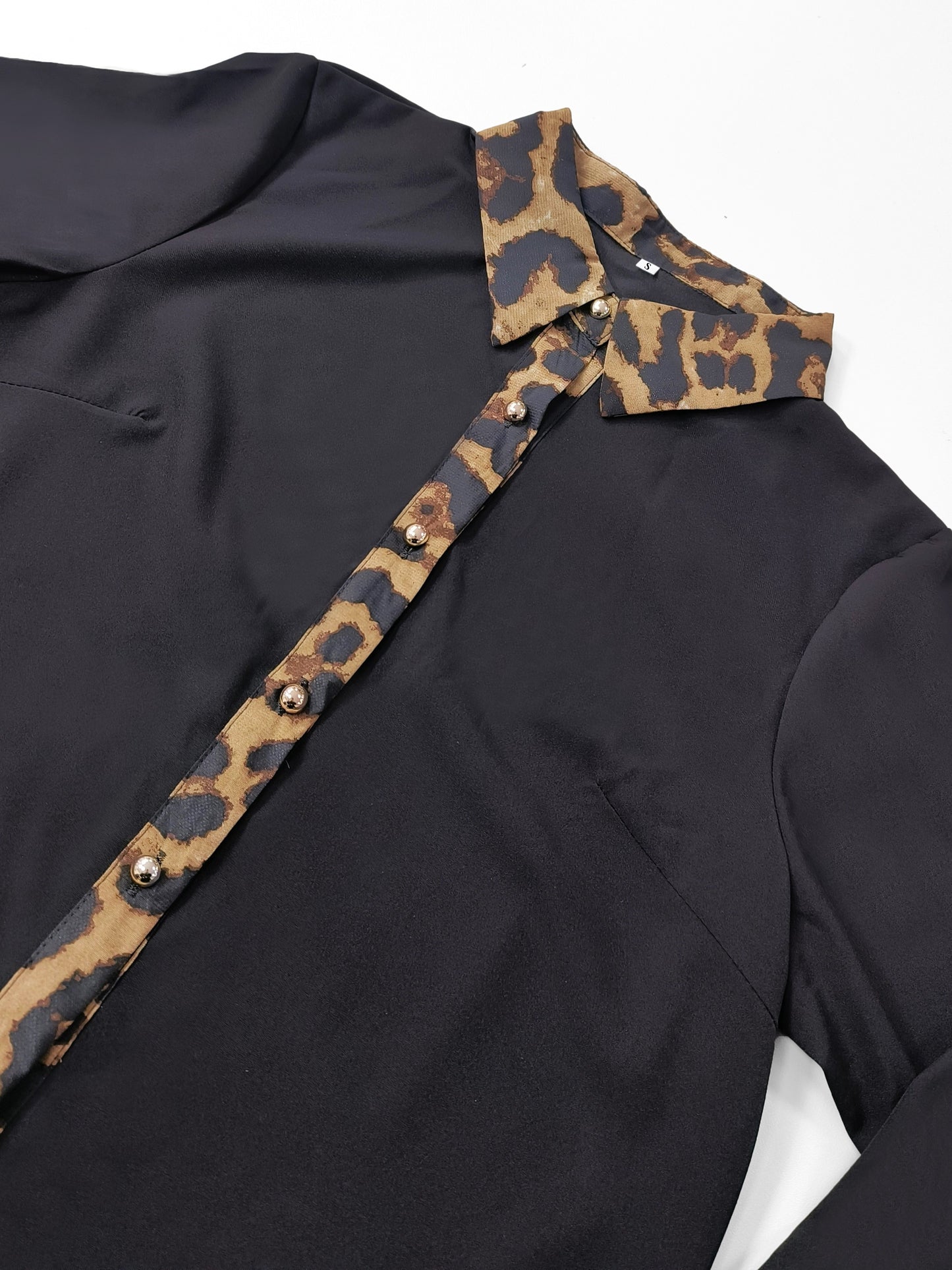 Women’s Contrast Leopard Shirt – Button-Front Long Sleeve Blouse