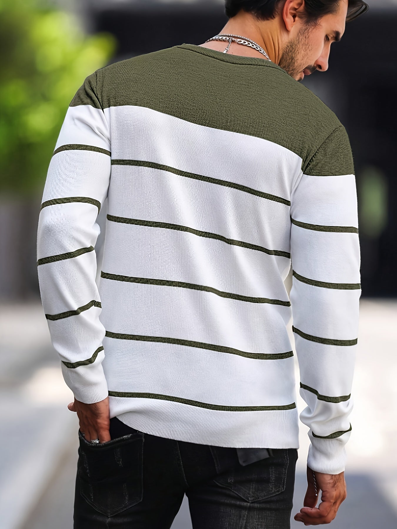 Pull tricoté rayé bleu marine pour homme – Col rond décontracté