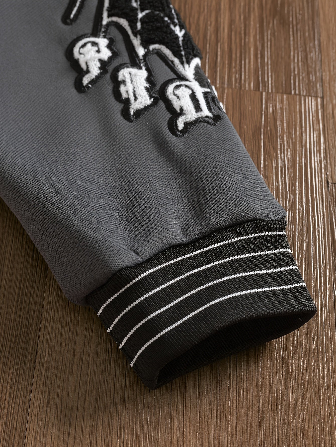 Men’s Embroidered Letter Baseball Jacket – Black & Gray Streetwear