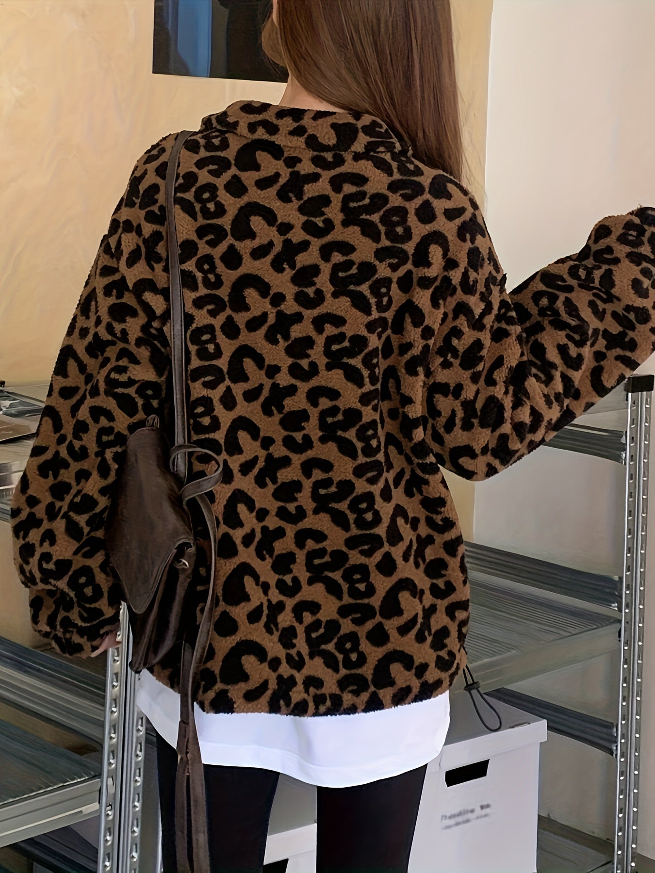 Elegant Leopard Print Plush Hoodie – Soft Fleece-Lined Zip Jacket