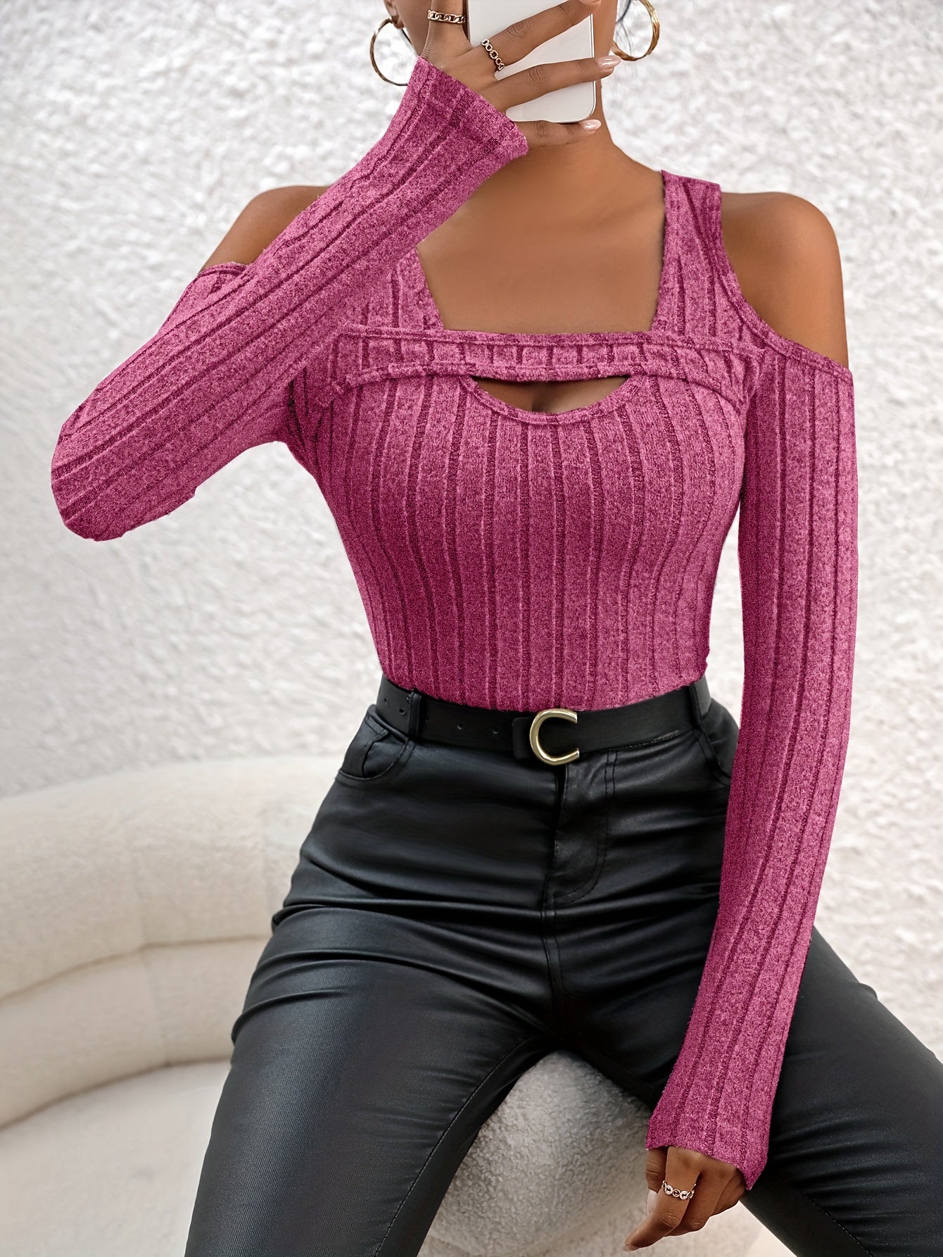 Elegant Crew Neck Hollow Detail Top – Women’s All-Season Knit Tee