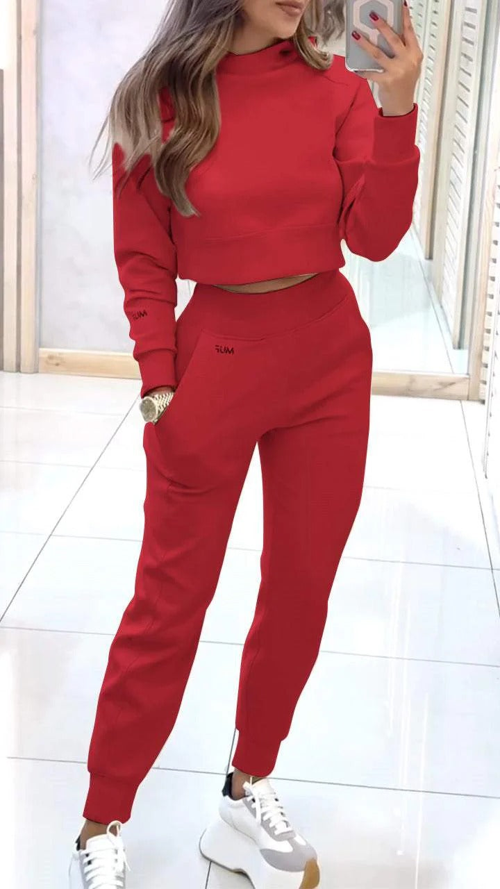 Women’s Sport Luxe Set – Zip Pullover & Slim Fit Trousers