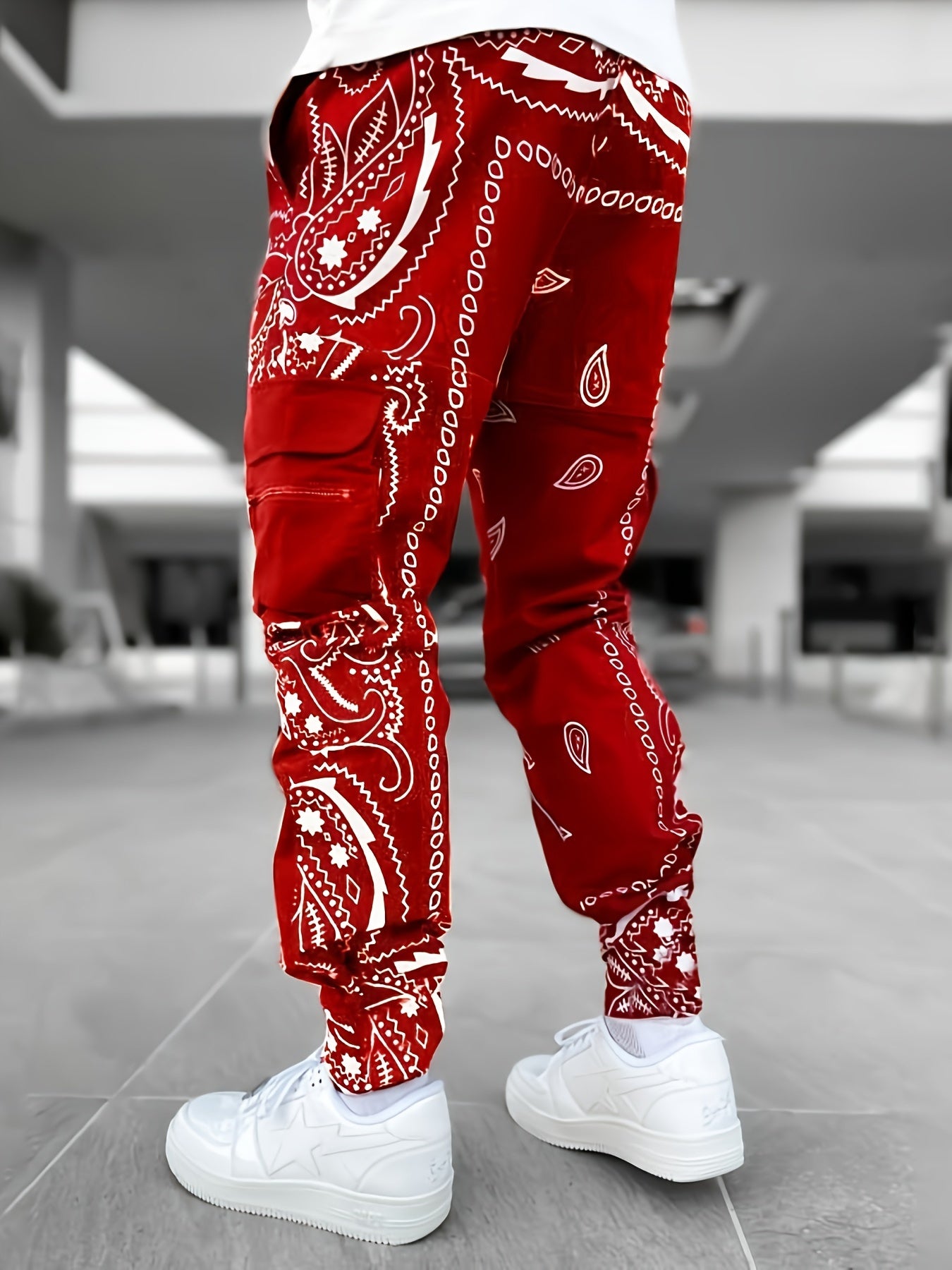 Men’s Geometric Cargo Joggers – Loose-Fit Athletic Pants with Zipper Pockets