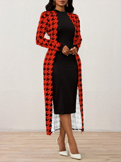 Vestido Ajustado de Cuello Alto con Estampado de Pata de Gallo – Elegante Vestido de Punto de Manga Larga