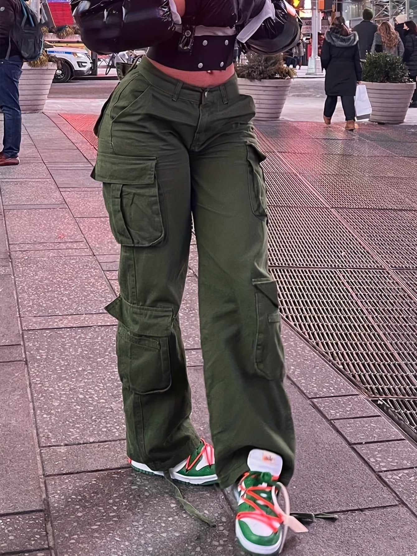 Women’s Retro Y2K Cargo Pants – High-Waisted Wide-Leg Streetwear