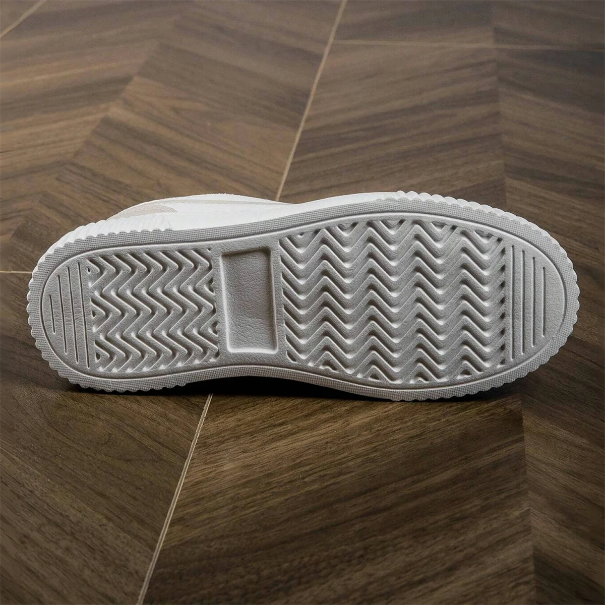 Women’s PU Leather Sneakers – Lightweight Lace-Up Casual Shoes for Spring/Autumn