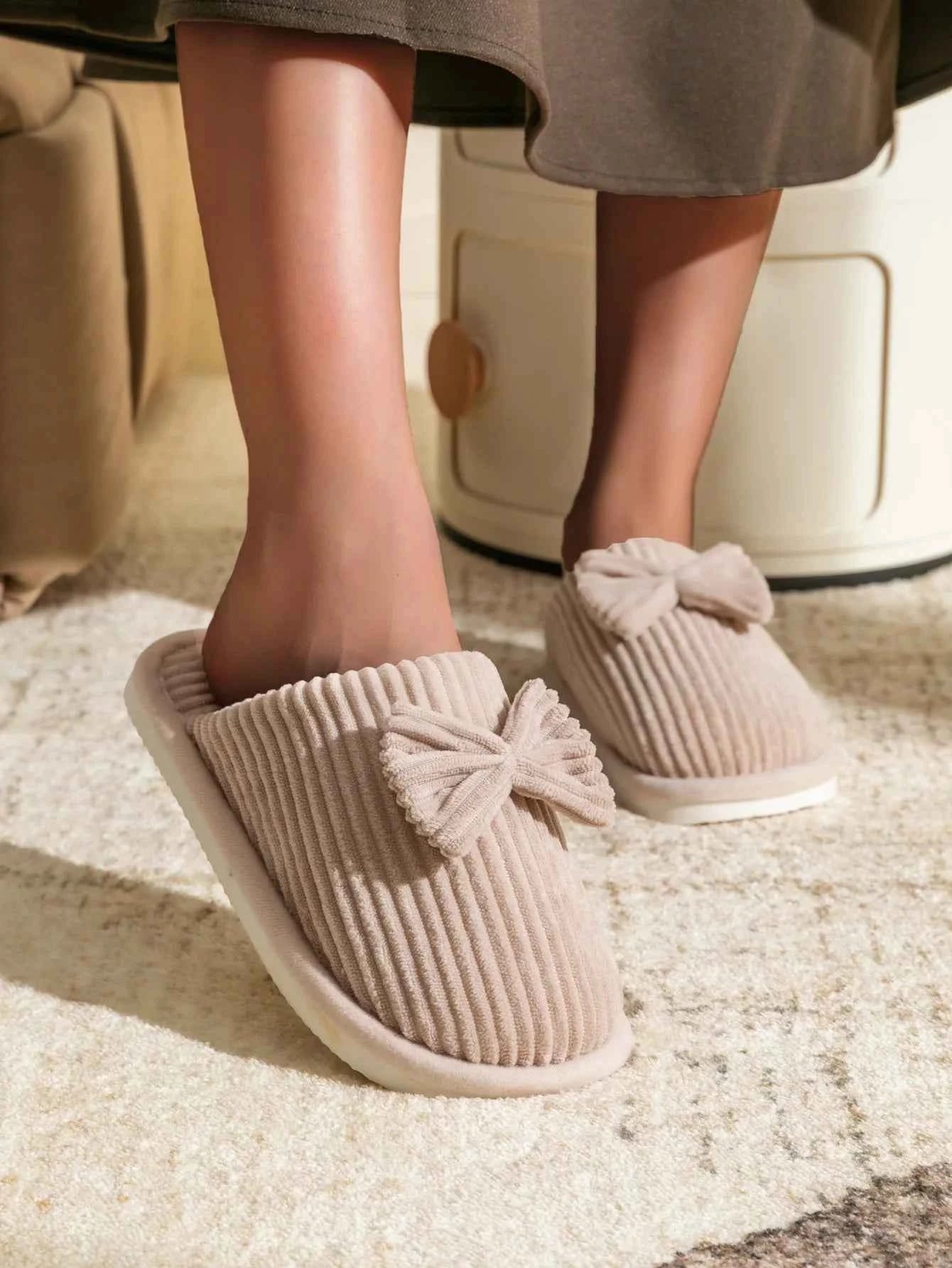 Bow Plush Home Slippers – Cozy Soft Comfort Slides