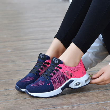 AeroFlex™ Women’s Air Zoom Trainers – Effortless Cushion. Timeless Style.