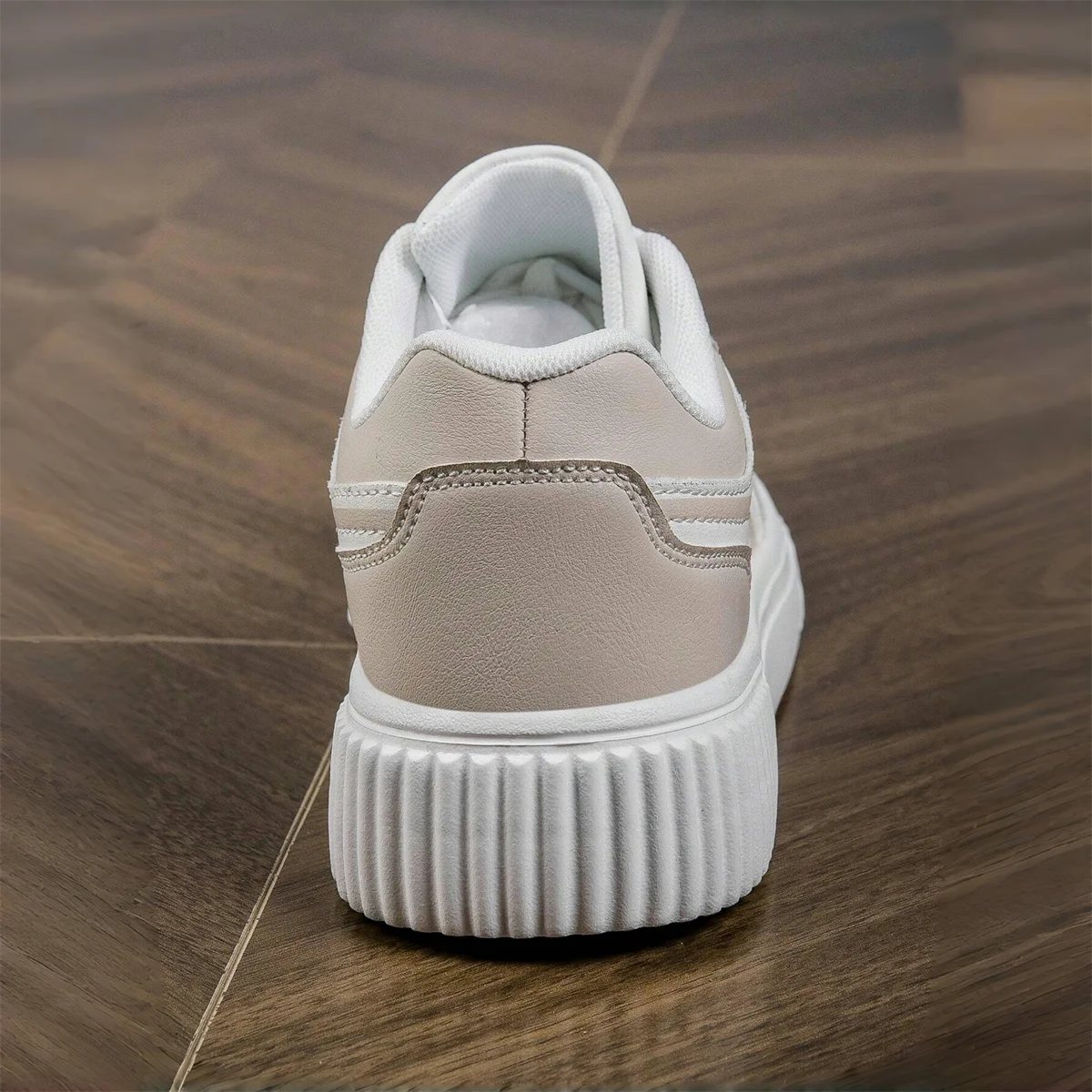 Women’s PU Leather Sneakers – Lightweight Lace-Up Casual Shoes for Spring/Autumn