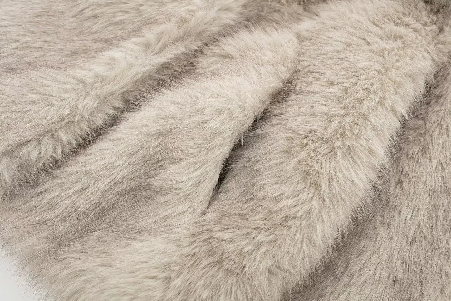 HH LuxeFur™ Faux Fur Lapel Jacket – Elegant Warmth for Autumn & Winter 2025