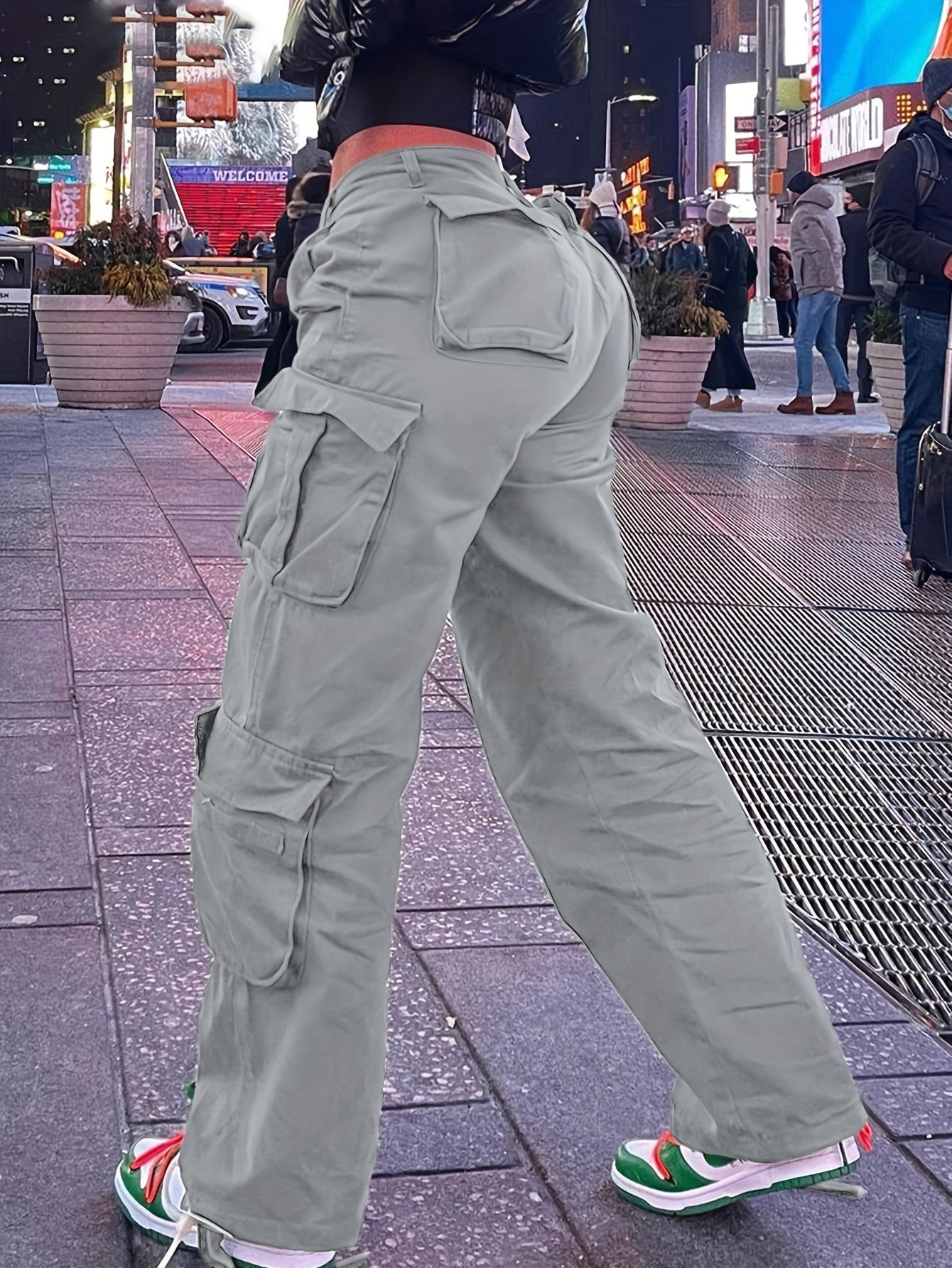 Women’s Retro Y2K Cargo Pants – High-Waisted Wide-Leg Streetwear