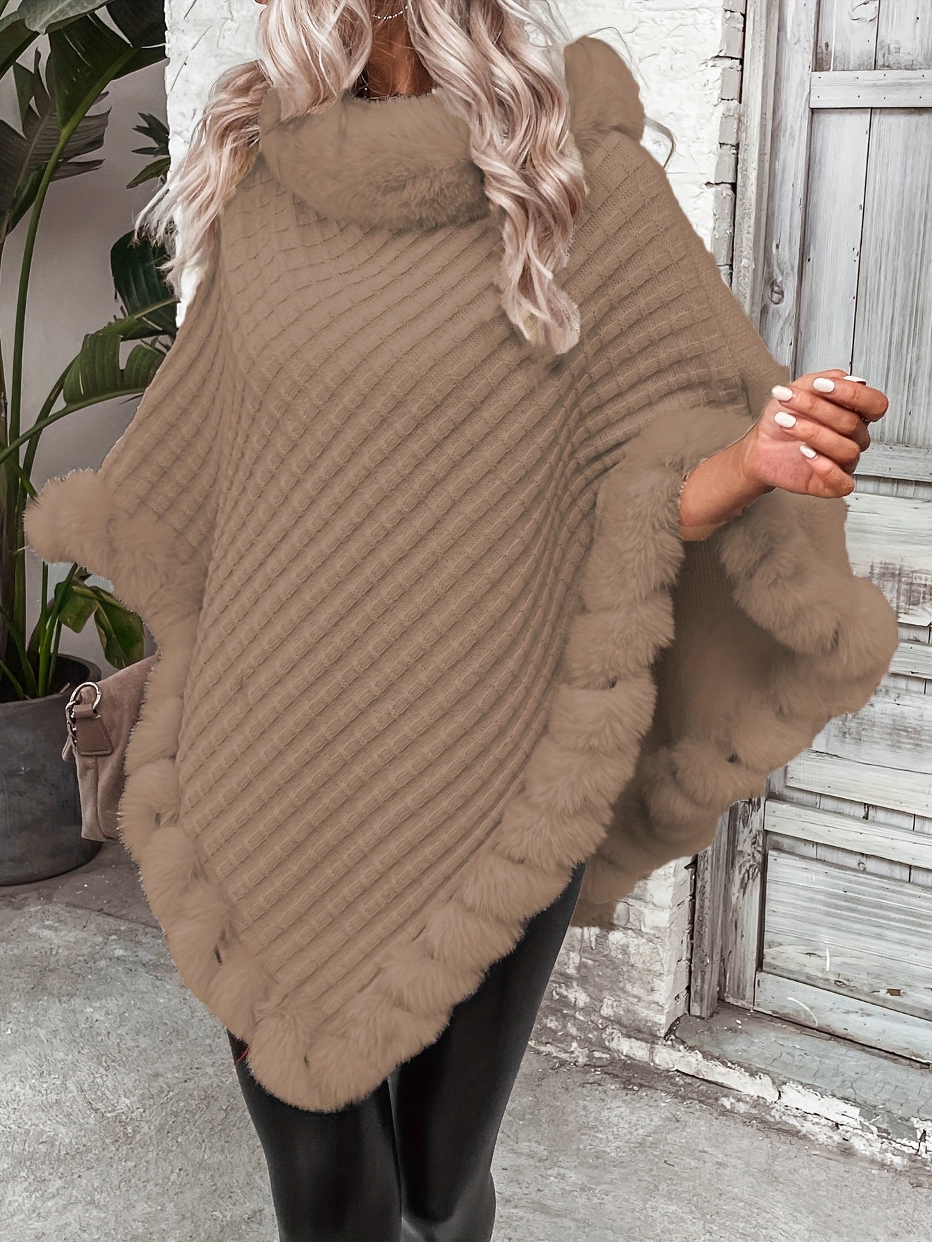 Women’s Faux Fur Cape Coat – Elegant Plush Collar Winter Outerwear