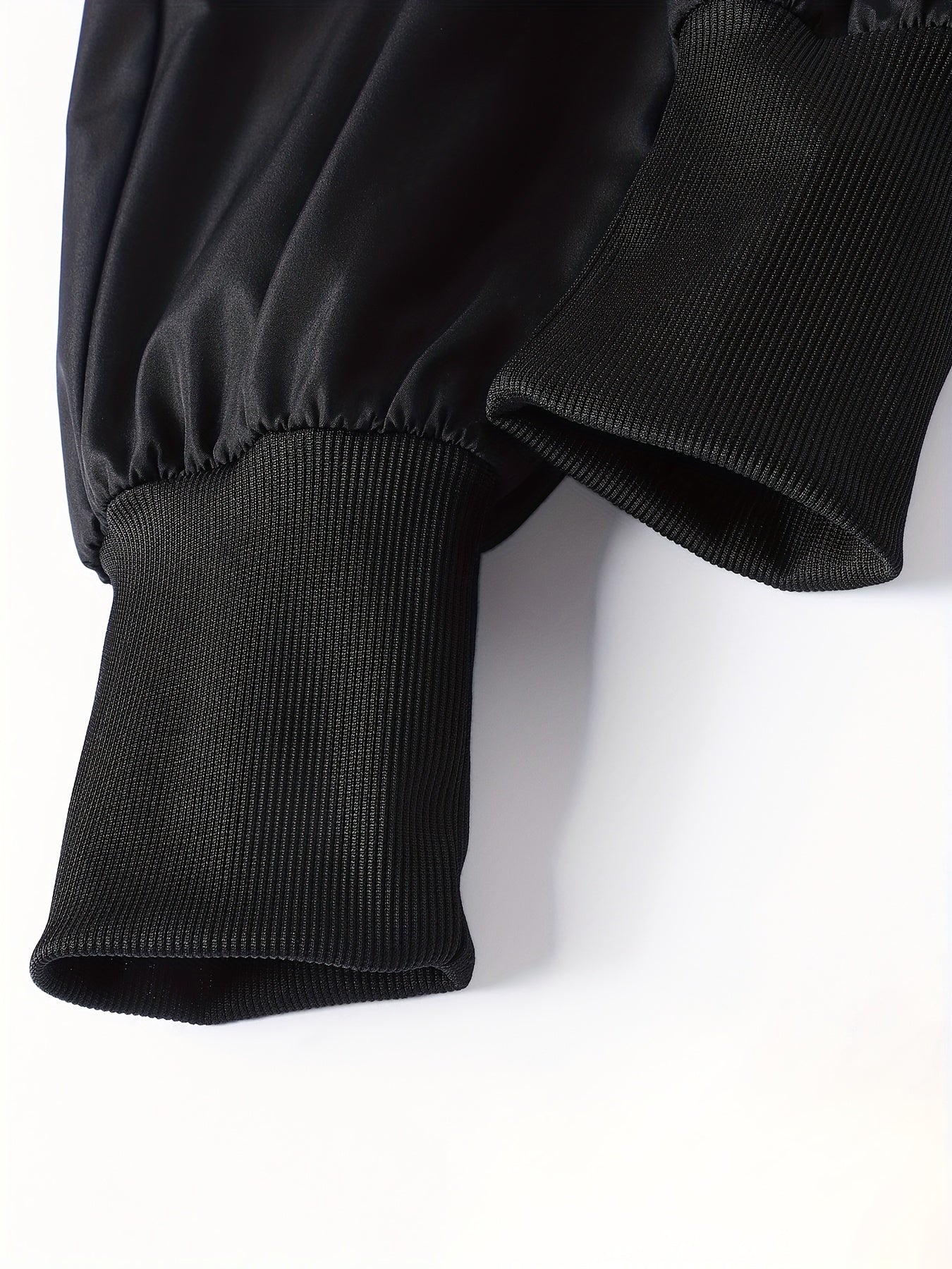 Men’s Alphabet Cargo Pants – Trendy Streetwear Multi-Pocket Trousers