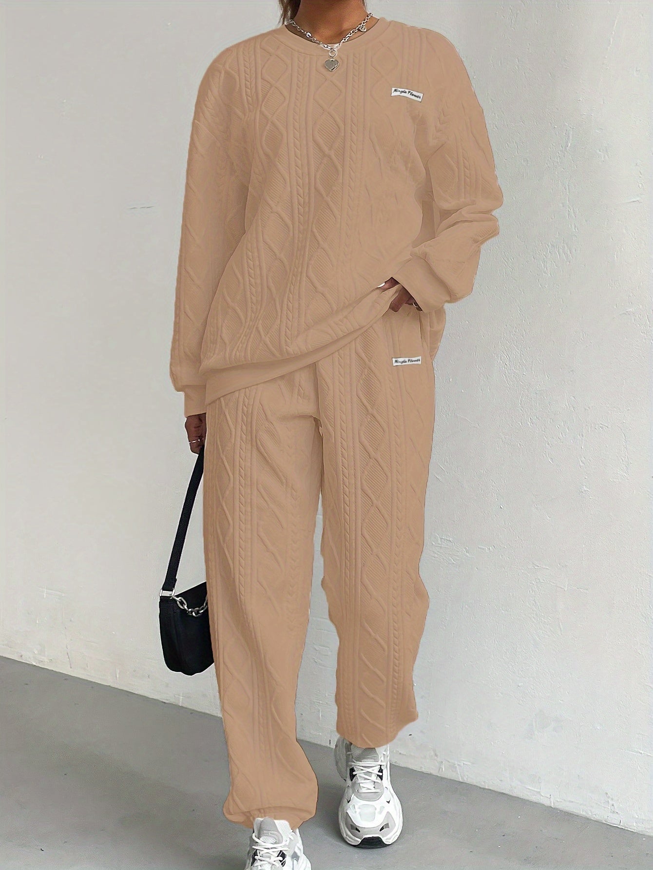 Textured Beige Sweatshirt Set – Women’s Long Sleeve Top & Pants