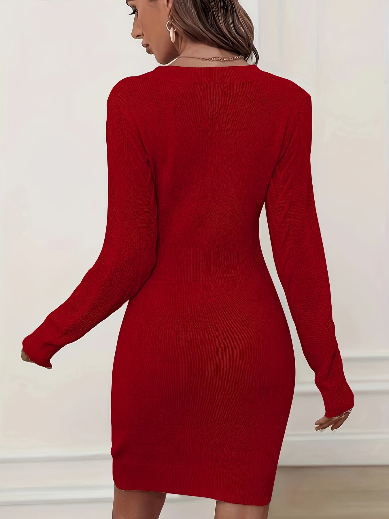 Robe moulante à manches longues avec taille cintrée – Robe pull élégante à col rond