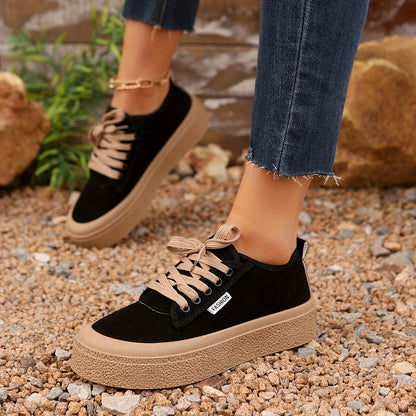 Zapatillas Bajas Minimalistas con Cordones para Mujer – Calzado Casual Versátil