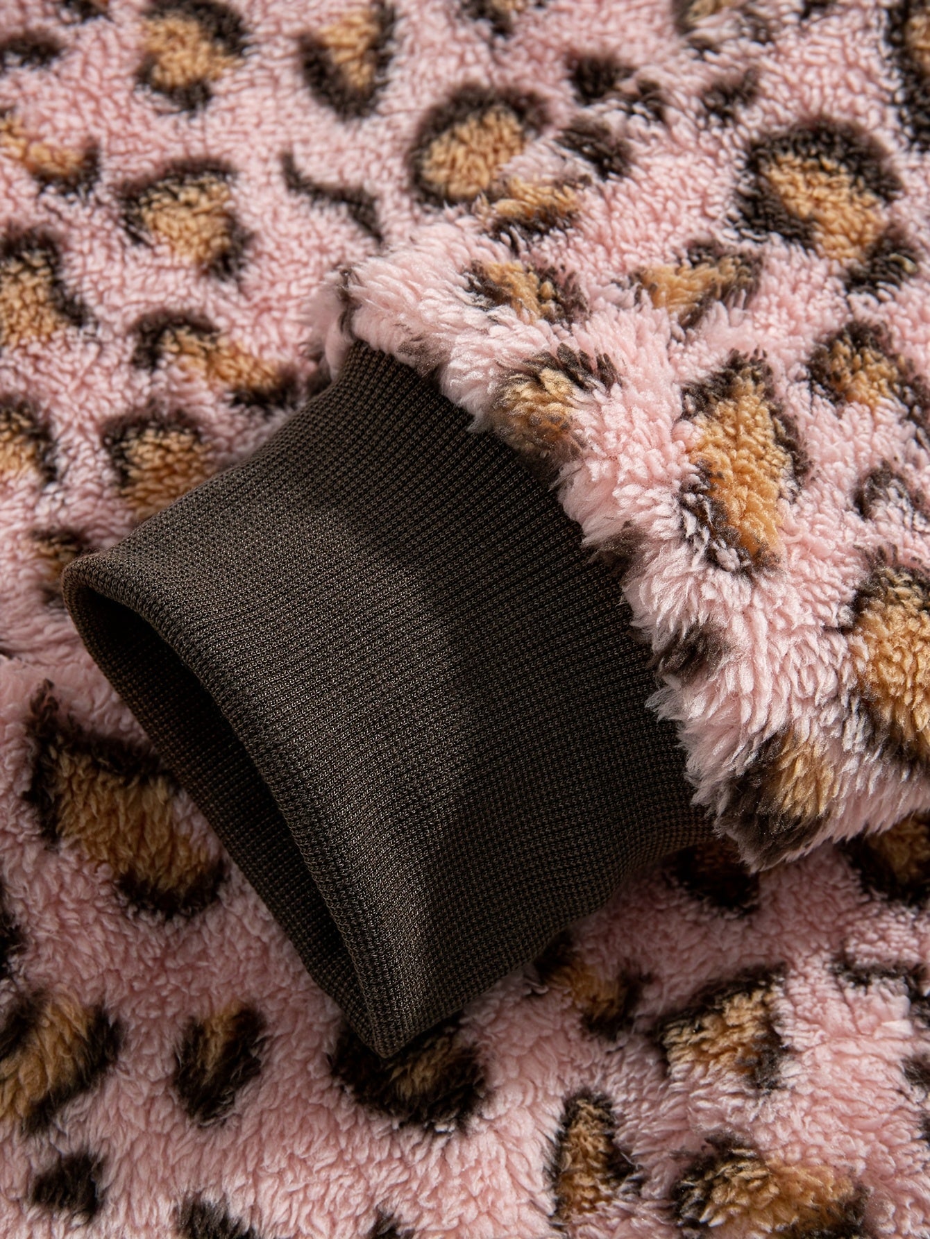 Sudadera con capucha y estampado de leopardo para hombre – Sudadera de felpa para un estilo urbano impactante