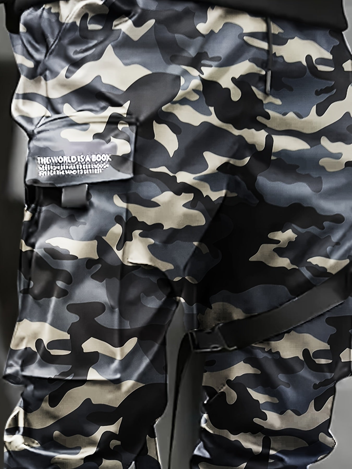 Men’s Camouflage Cargo Pants – Multi-Pocket Loose Street Trousers