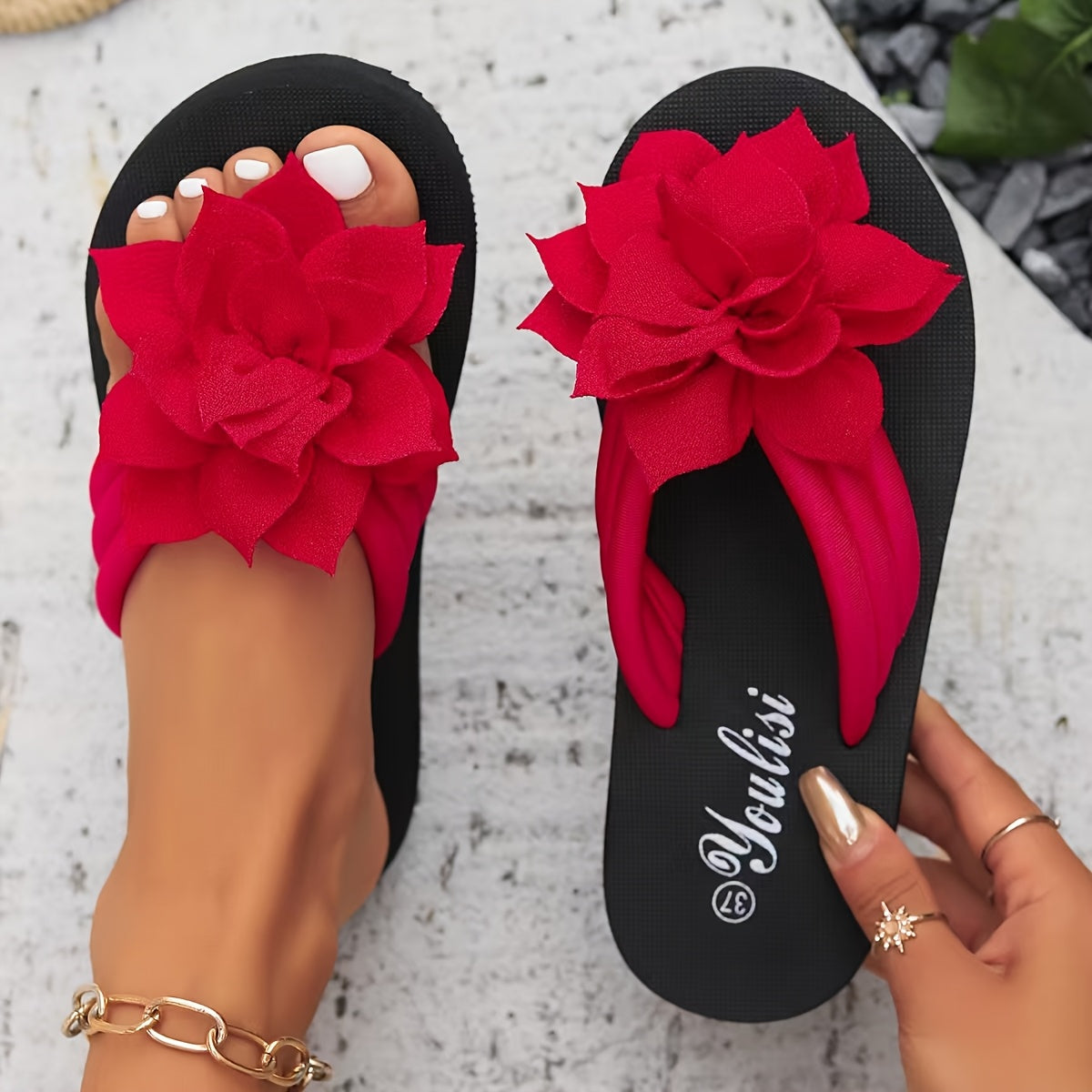 Sandales fleuries à coupe large pour femmes – Tongs plates et décontractées