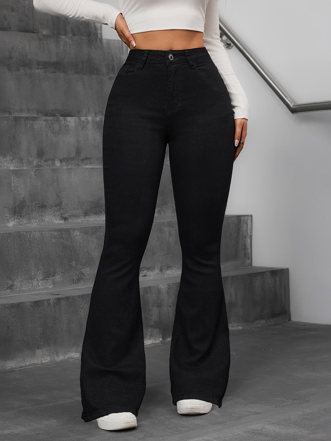 Jean flare taille haute stretch – Jean skinny sculptant preppy
