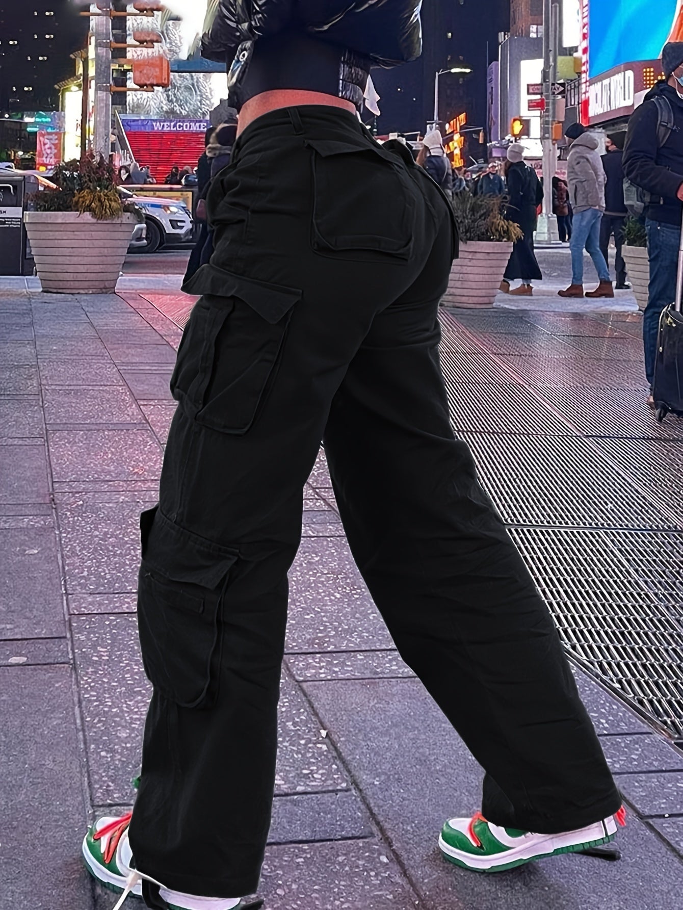 Women’s Retro Y2K Cargo Pants – High-Waisted Wide-Leg Streetwear
